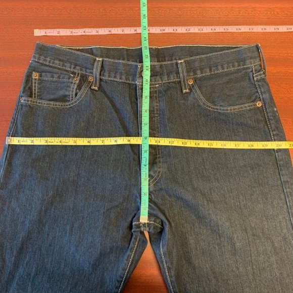 501 Dark Navy Levi's - Picture 2 of 10